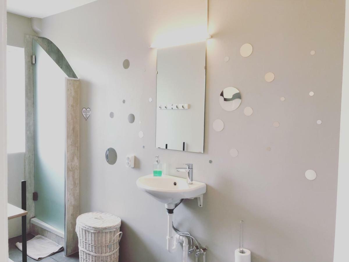 Akureyri Central Rooms Екстериор снимка